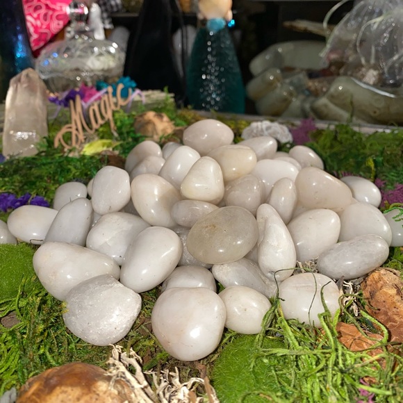 - 🔮1 Tumbled Quarz Crystal - Picture 4 of 4